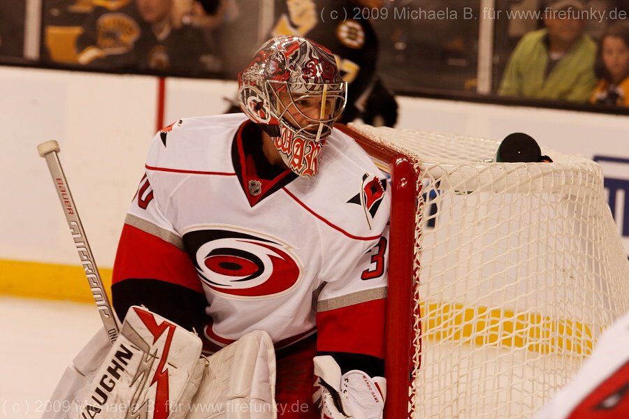 3.10.2009 Bruins - Hurricanes NHL