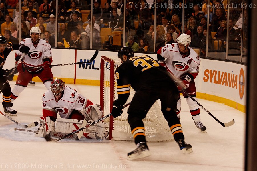 3.10.2009 Bruins - Hurricanes NHL