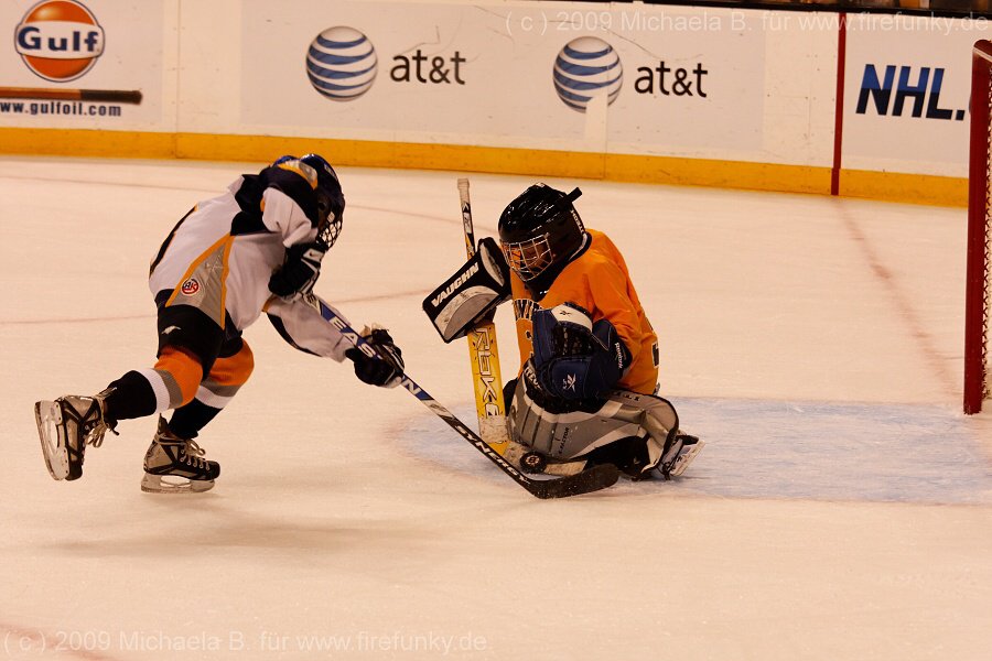 3.10.2009 Bruins - Hurricanes NHL