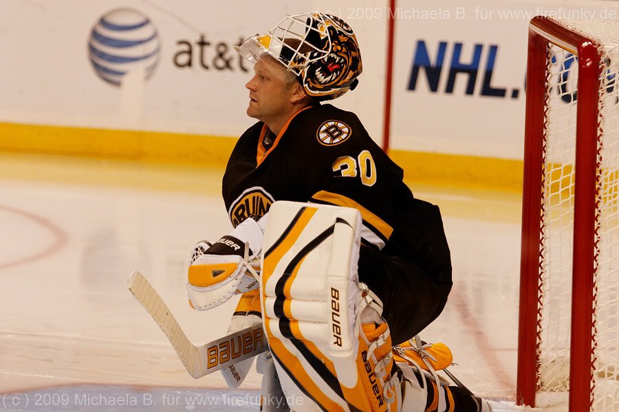 3.10.2009 Bruins - Hurricanes NHL