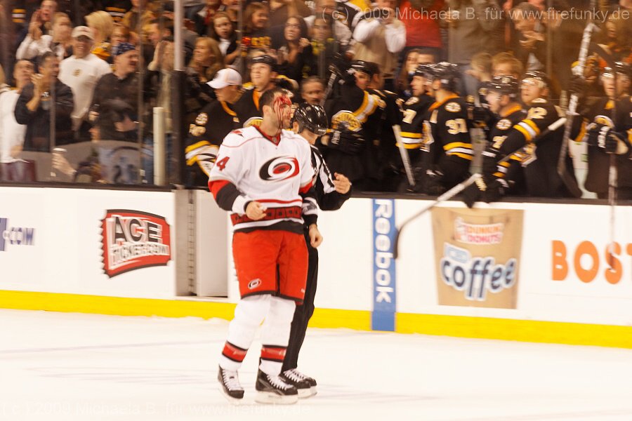 3.10.2009 Bruins - Hurricanes NHL